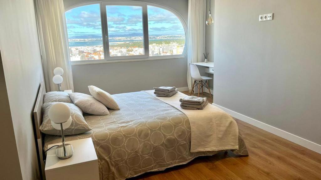 T2 Com Uma Vista Deslumbrante Sobre O Atlantico! Apartment Costa de Caparica Ngoại thất bức ảnh
