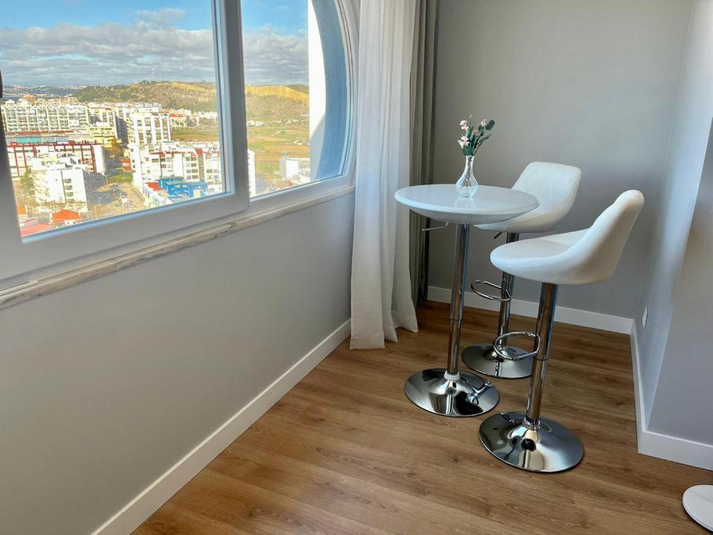 T2 Com Uma Vista Deslumbrante Sobre O Atlantico! Apartment Costa de Caparica Ngoại thất bức ảnh